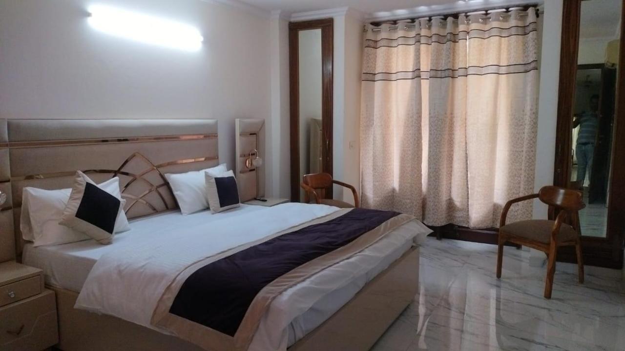 Sunshine Villa- Premiums In South Extension-2