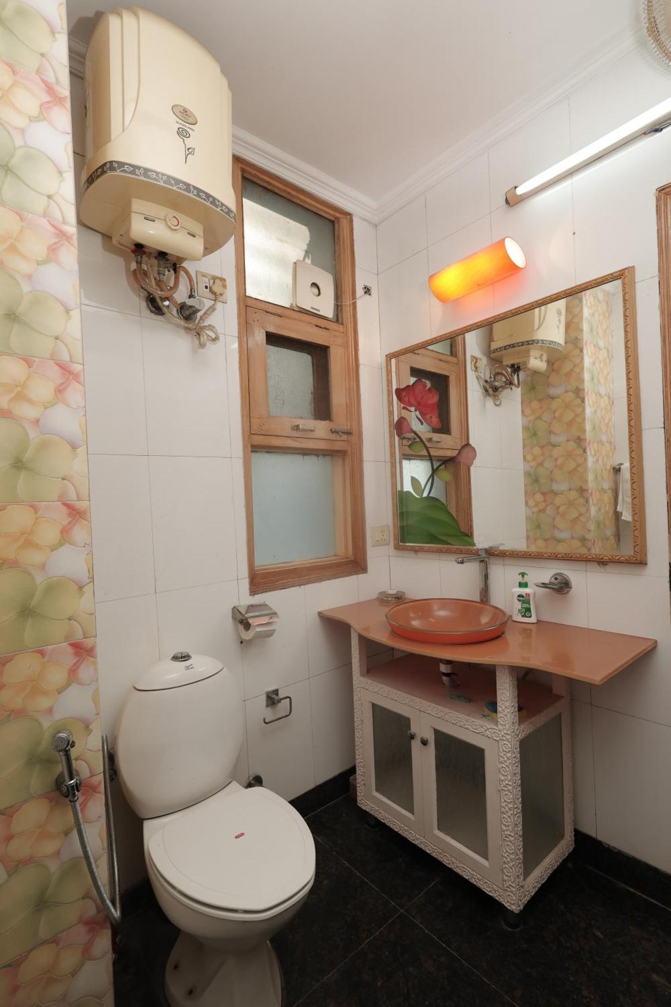 Sunshine Villa- Premiums In South Extension-2 Bed & Breakfast