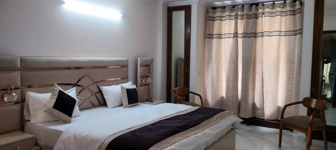 Sunshine Villa- Premiums In South Extension-2 Bed & Breakfast New Delhi